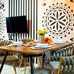 Wonder - Lesny Dom Z Balkonami, Niedaleko Centrum, W Cichej Okolicy Apartamento