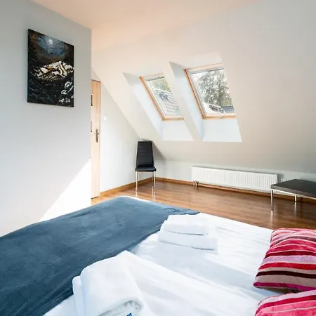 Apartment Wonder - Lesny Dom Z Balkonami, Niedaleko Centrum, W Cichej Okolicy Karpacz