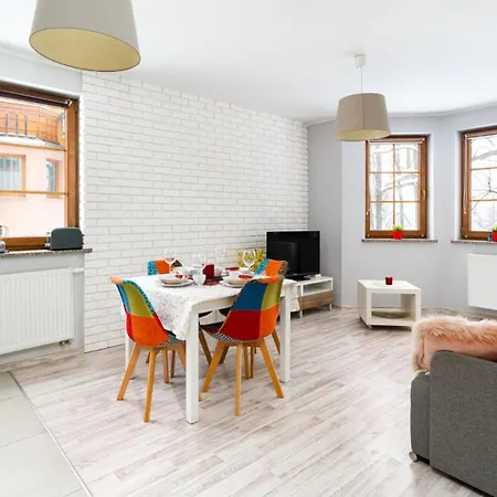 Appartamento Wonder - Lesny Dom Z Balkonami, Niedaleko Centrum, W Cichej Okolicy