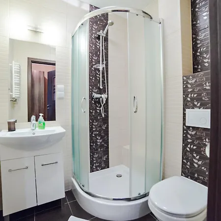 Appartamento Wonder - Lesny Dom Z Balkonami, Niedaleko Centrum, W Cichej Okolicy